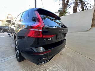 Volvo XC 60 2023 CORE PLUS DARK(ex.R Design)-thumb-2