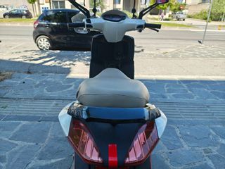 Aprilia Sportcity 50 2010 ΓΙΑ ΛΟΓΑΡΙΑΣΜΟ ΤΡΙΤΟΥ !!! 1ό ΧΕΡΙ !!!-thumb-16