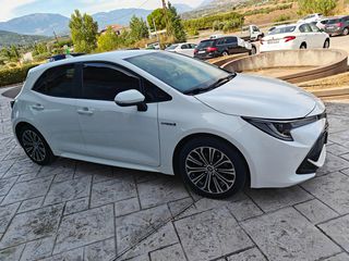 Toyota Auris 2019 1.8 HYBRID lounge-thumb-9