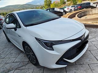 Toyota Auris 2019 1.8 HYBRID lounge-thumb-1