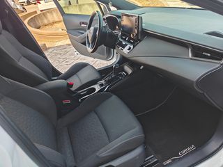 Toyota Auris 2019 1.8 HYBRID lounge-thumb-13