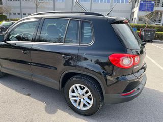 Volkswagen Tiguan 2008-thumb-2