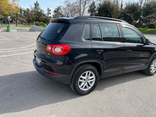 Volkswagen Tiguan 2008-thumb-4