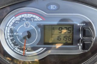 Sym Symphony 125 2010-thumb-5