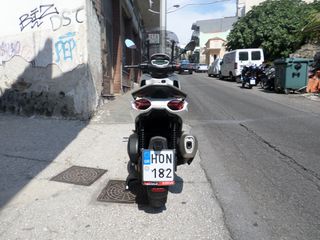 Piaggio Beverly 300 2023 300HPE-thumb-2