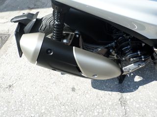 Piaggio Beverly 300 2023 300HPE-thumb-11