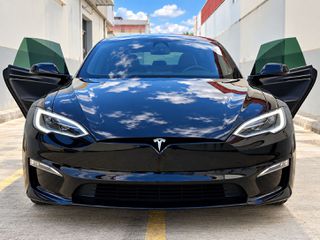 Tesla Model S 2023 plaid-thumb-4