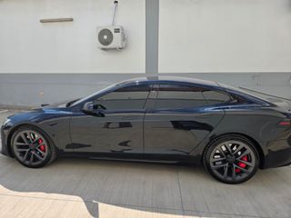 Tesla Model S 2023 plaid-thumb-11