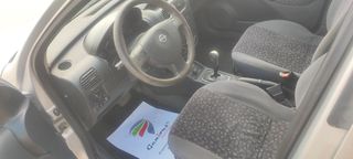 Opel Corsa 2002-thumb-10