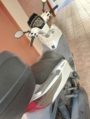 Kymco People GTi 2012 gti 200-thumb-3