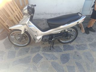 Yamaha Crypton R 2003 4ST-thumb-2