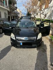 Toyota Auris 2012 hybrid