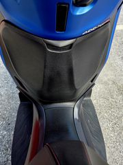 Piaggio Beverly 400 2025-thumb-4