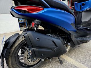 Piaggio Beverly 400 2025-thumb-9