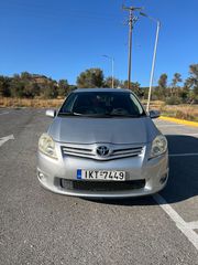 Toyota Auris 2012