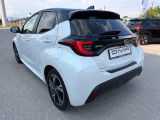 Toyota Yaris 2024 BI-TONE HYBRID 1.5cc 125hp FULL EXTRA!-thumb-3