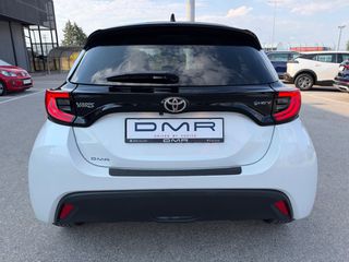 Toyota Yaris 2024 BI-TONE HYBRID 1.5cc 125hp FULL EXTRA!-thumb-4