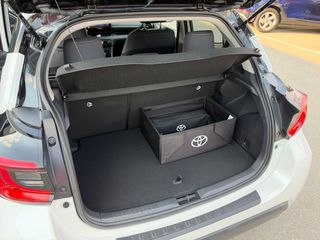 Toyota Yaris 2024 BI-TONE HYBRID 1.5cc 125hp FULL EXTRA!-thumb-46