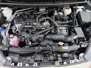 Toyota Yaris 2024 BI-TONE HYBRID 1.5cc 125hp FULL EXTRA!-thumb-50