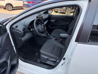 Toyota Yaris 2024 BI-TONE HYBRID 1.5cc 125hp FULL EXTRA!-thumb-21