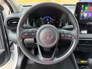 Toyota Yaris 2024 BI-TONE HYBRID 1.5cc 125hp FULL EXTRA!-thumb-27