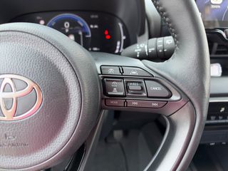 Toyota Yaris 2024 BI-TONE HYBRID 1.5cc 125hp FULL EXTRA!-thumb-29