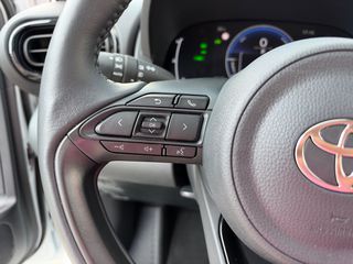 Toyota Yaris 2024 BI-TONE HYBRID 1.5cc 125hp FULL EXTRA!-thumb-28