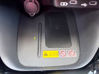 Toyota Yaris 2024 BI-TONE HYBRID 1.5cc 125hp FULL EXTRA!-thumb-38