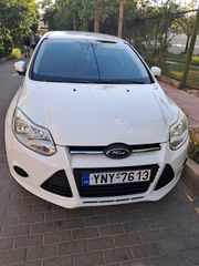 Ford Focus 2011 STATION WAGON-thumb-3