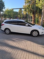 Ford Focus 2011 STATION WAGON-thumb-4