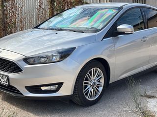 Ford Focus 2017 1.0 ECOBOOST START/STOPP TREND-thumb-1