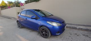 Mazda 2 2009-thumb-2