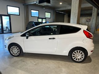 Ford Focus 2017-thumb-8