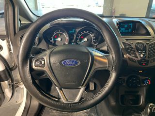 Ford Focus 2017-thumb-10