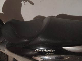 Piaggio Beverly 250 2005 BEVERLY 250-thumb-5