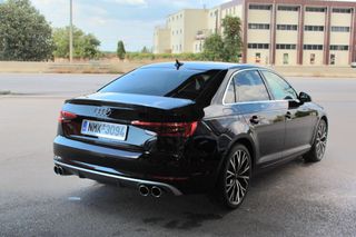 Audi A4 2017-thumb-2
