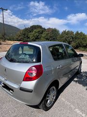 Renault Clio 2009-thumb-4