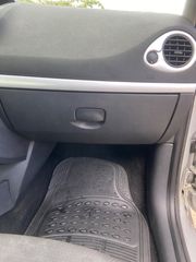 Renault Clio 2009-thumb-14