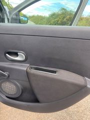 Renault Clio 2009-thumb-17
