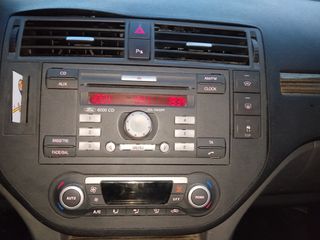 Ford C-Max 2007 Ghia-thumb-11