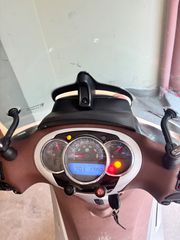 Piaggio Beverly 300 2016-thumb-1