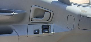 Κόφα Mitsubishi 2004 canter-thumb-8
