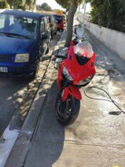 Honda CBR 1000 2009-thumb-4