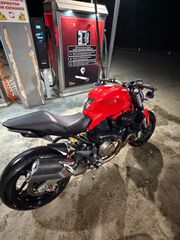 Ducati Monster 821 2015-thumb-3