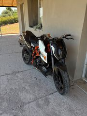 KTM 990 Super Duke 2011-thumb-5
