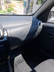 Dacia Duster 2013-thumb-6