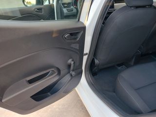Renault Clio 2022-thumb-19