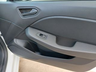 Renault Clio 2022-thumb-22