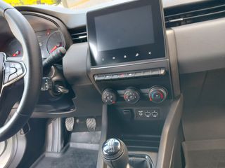 Renault Clio 2022-thumb-26