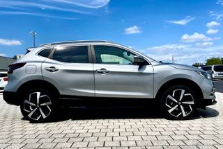 Nissan Qashqai 2018 *Tekna*PANORAMA*NAVI*CAMERA360*KEYLESSGO-thumb-2